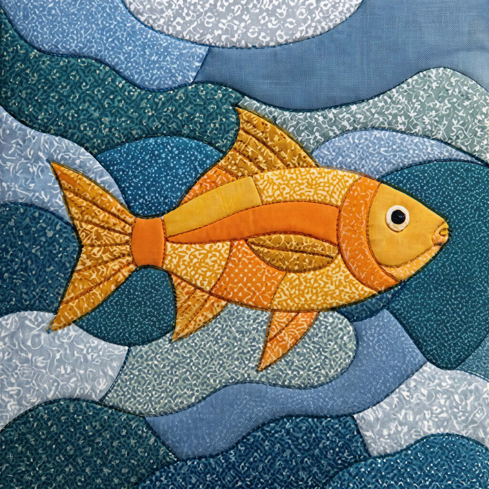 Golden Fish – No-Sew Fabric Art Kit