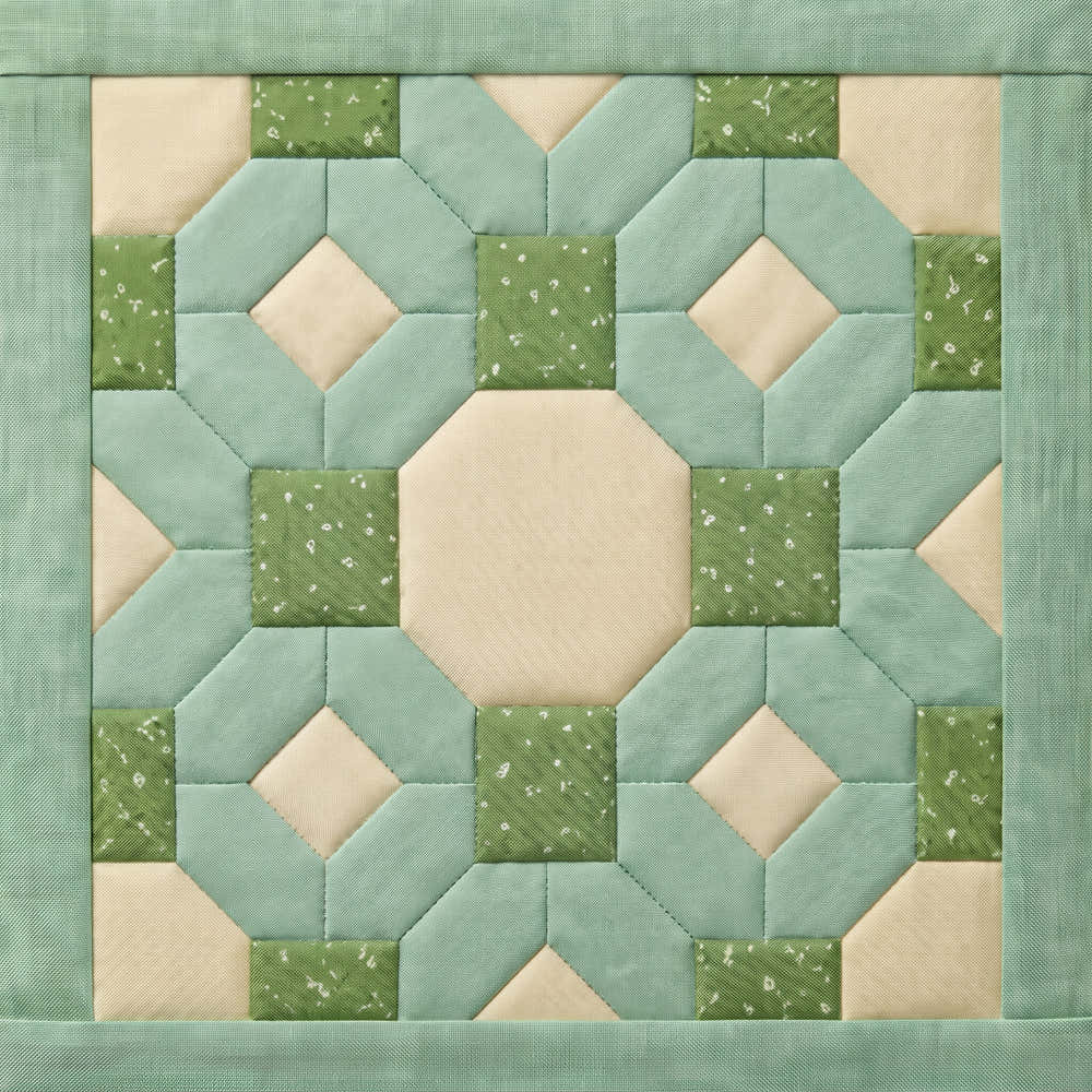 Mint Quilt – No-Sew Fabric Art Kit