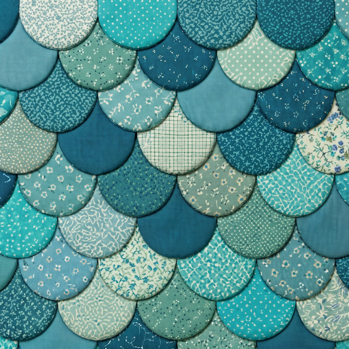 Ocean Scales – No-Sew Fabric Art Kit