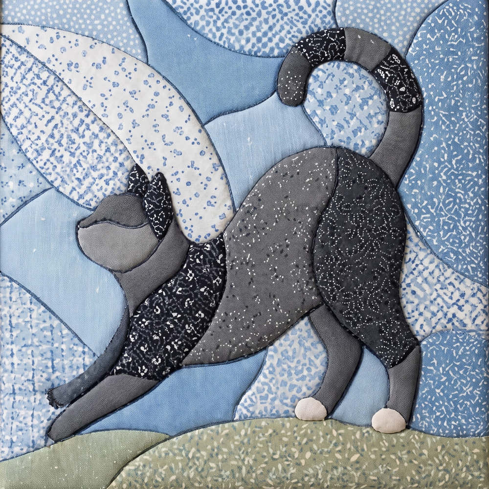 Playful Black Cat – No-Sew Fabric Art Kit