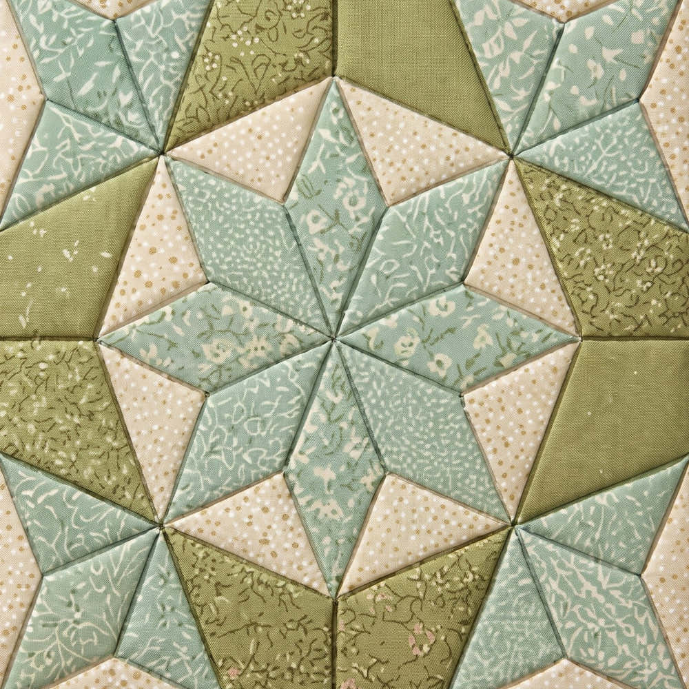 Sage Star Quilt – No-Sew Fabric Art Kit